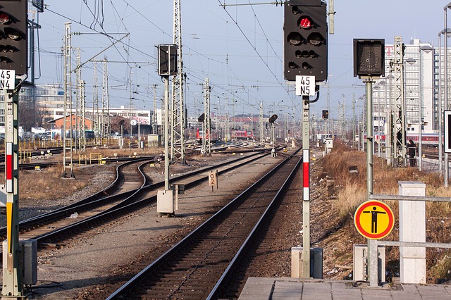 Signal, Stop, S Bahn, Tracks, Track - Free image - 282880